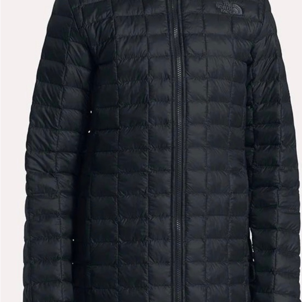 - The North Face thermaboll.